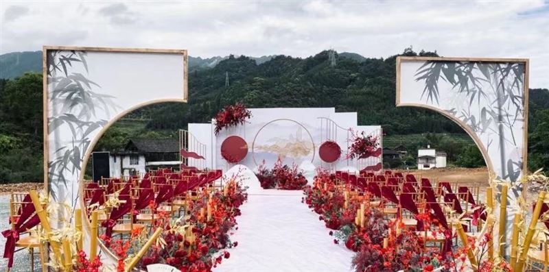 武汉婚礼策划婚庆服务 中西式婚礼完美展现 订婚礼送舞台